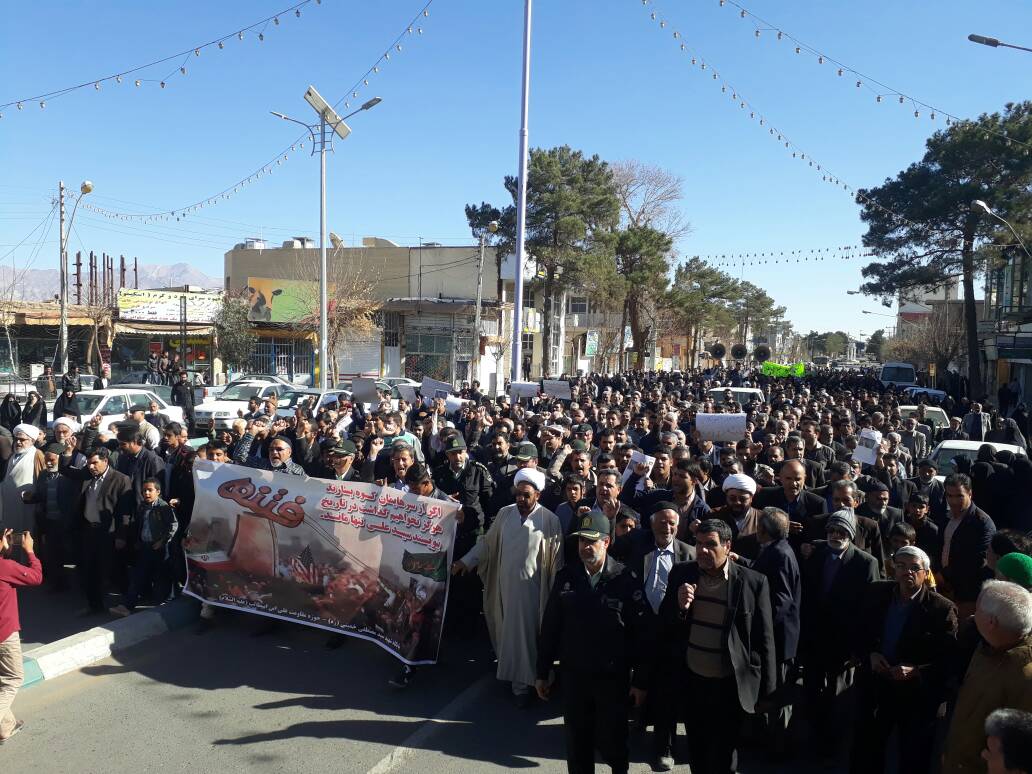 راهپیمایی باشکوه مردم زرند در محکومیت اغتشاشگران