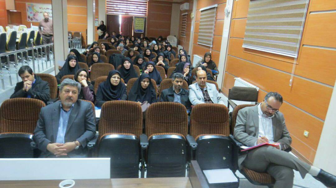 سمینار یک روزه آموزه های پزشکی قانونی در سالن آموزش سلامت شبکه بهداشت زرند برگزار شد