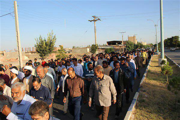 همایش بزرگ پیاده روی خانوادگی پیشکسوتان نیروهای مسلح شهرستان زرند برگزار شد