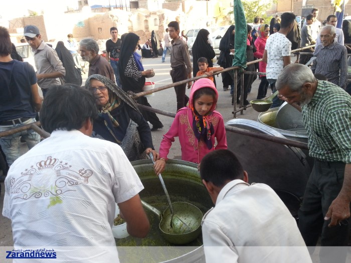 پخت ۶۰ دیگ آش برای سلامتی امام زمان